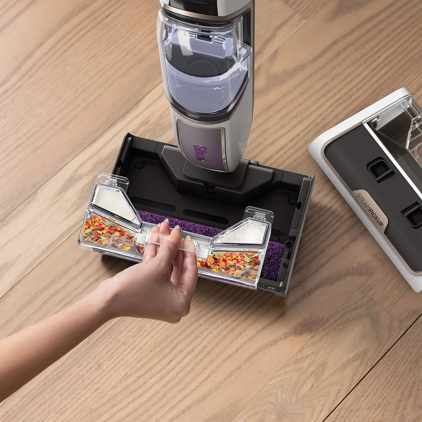 يزيل، ويحبس، ويفصل